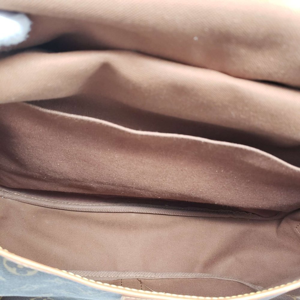 Louis Vuitton Saumur 35 Monogram Crossbody Bag - Picture 10 of 15